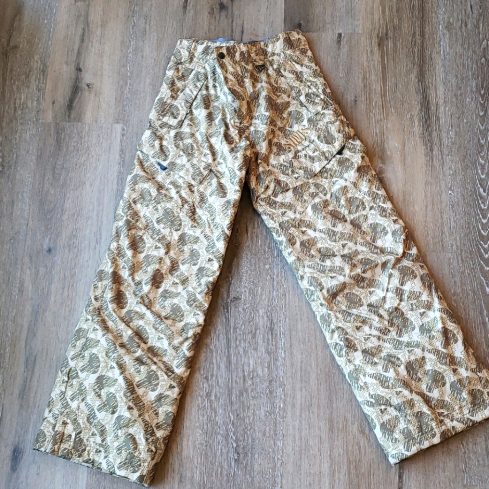 Boys XL snowboard or ski pants.